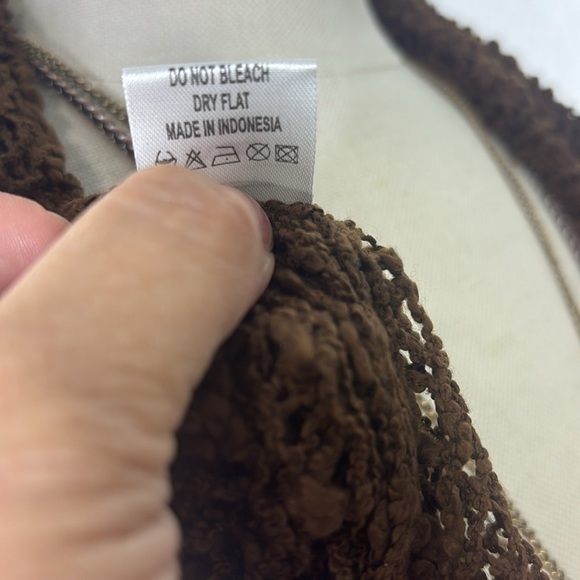 Hand to Hearts crochet soul warmer long vest NWT - Picture 8 of 9